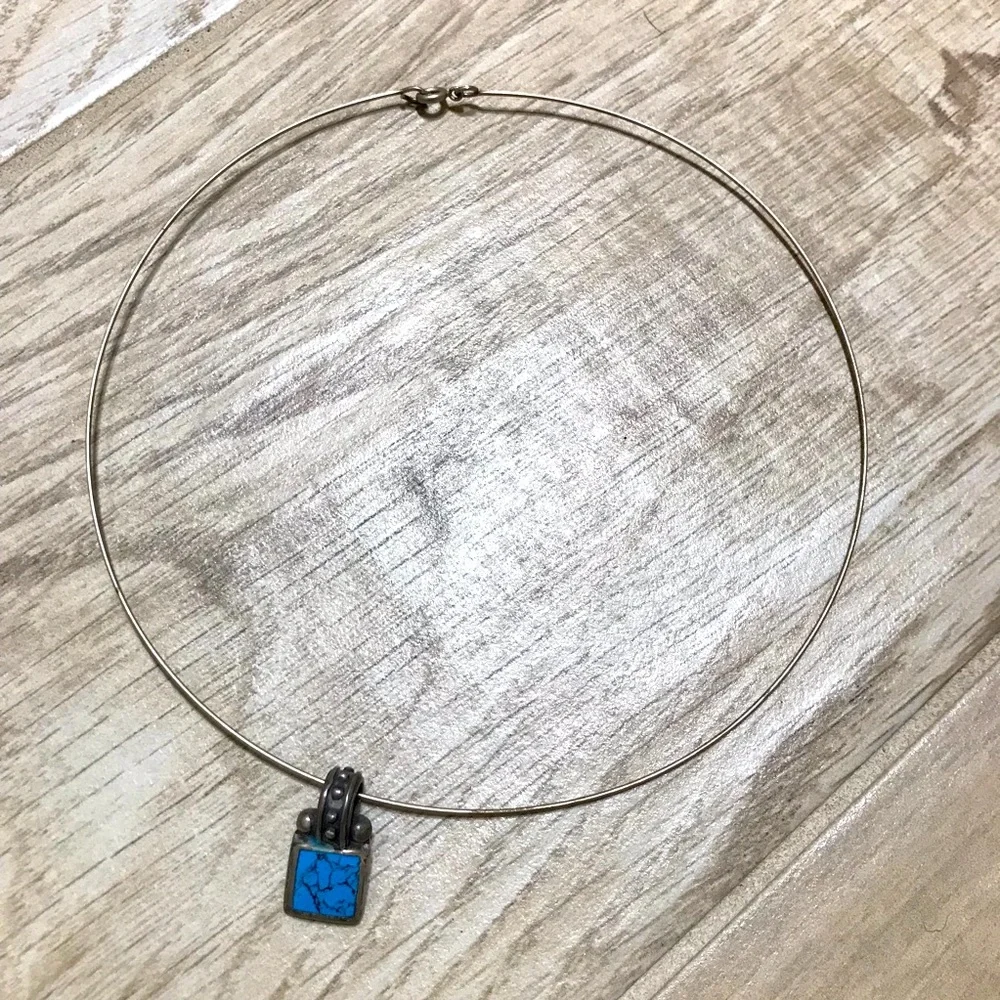 Turquoise stone / silver choker necklace
